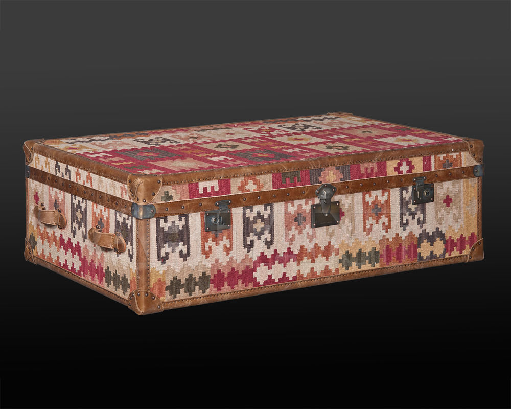 Trunk BAU-WAT0039 price on request Buy Trunk Arteinmotion Vintage Collection BAU-WAT0039