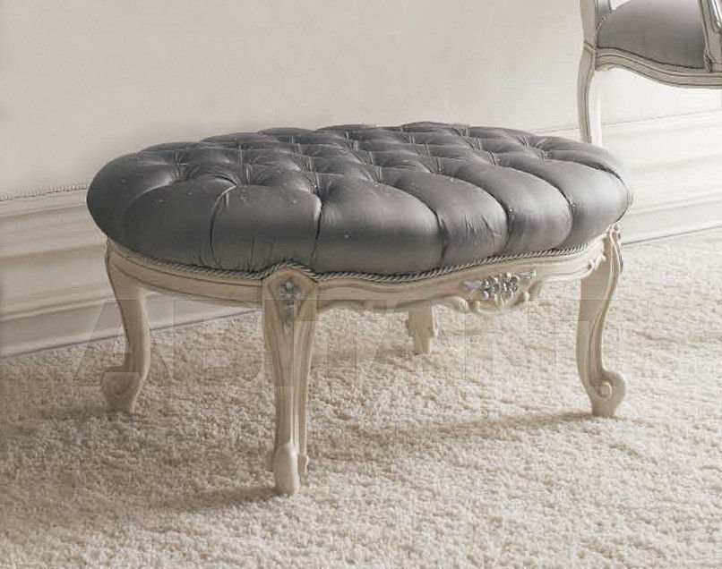 Buy Pouffe Nouvelle Giusti Portos Aprile 2010 424